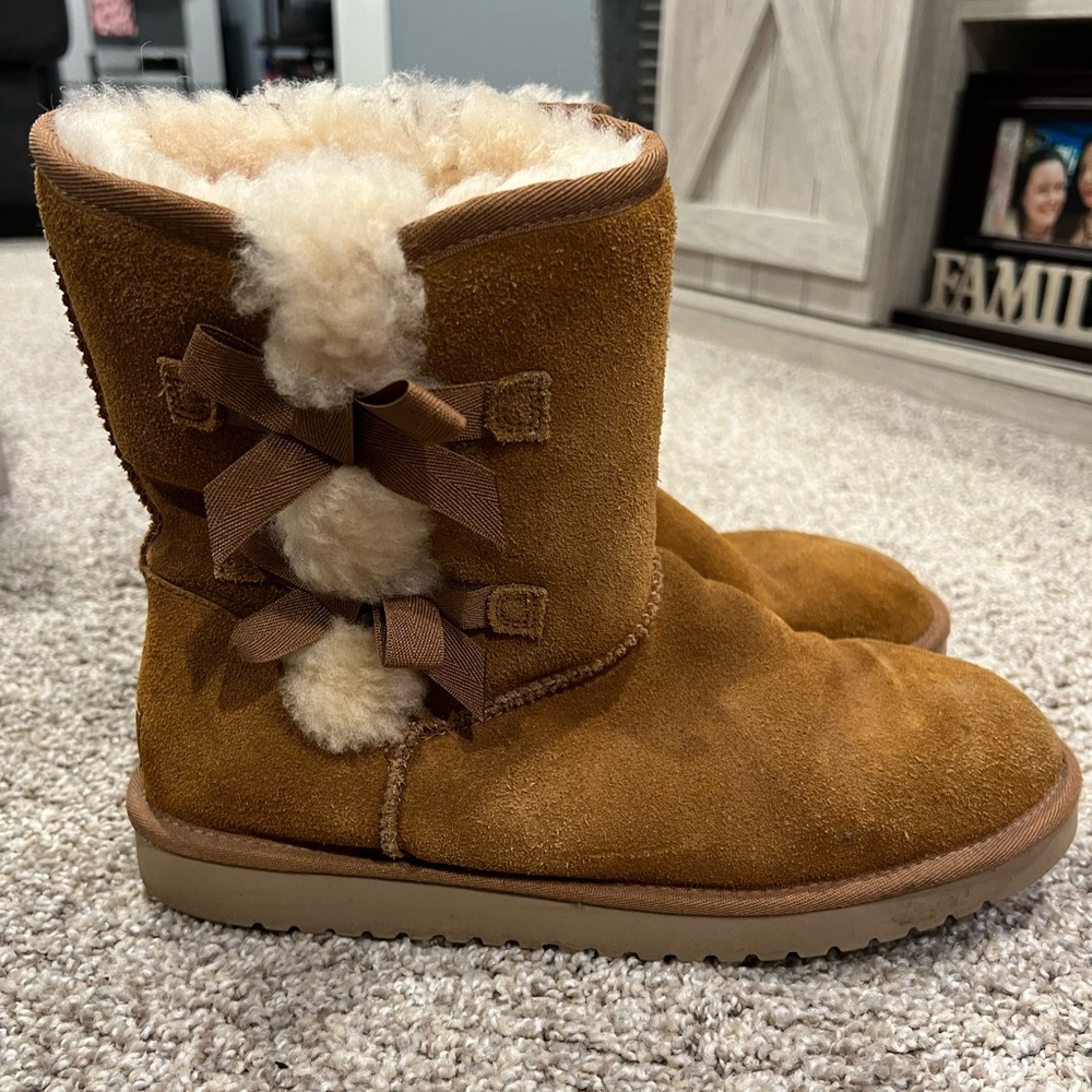 Koolaburra Boots with side bows